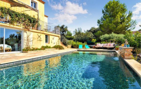 Lovely Home In Beaucaire With Wifi
